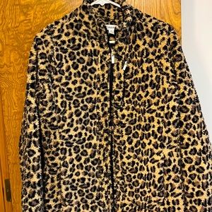 Lightweight fleece leopard print. Size M gold hardware. Calvin Klein